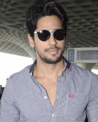 Sidharth Malhotra at Mumbai Airport