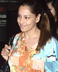 Bipasha Basu at Bandra