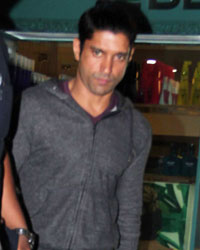 Farhan Akhtar spotted outside of B BLUNT Salon