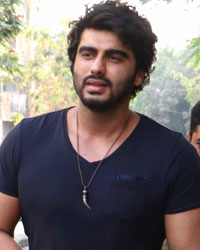 Mohit Suri and Arjun Kapoor at Hakim's Aalim Salon and Tattoo Lounge