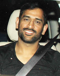 Mahendra Singh Dhoni and Sakshi Visit Salman Khan