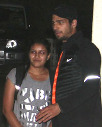 Sidharth Malhotra Snapped at Bandra