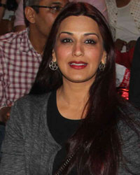 Sonali Bendre Snapped at Amphi Theatre along With Her Son