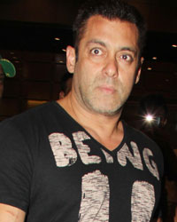 Salman Khan at Mumbai Airport