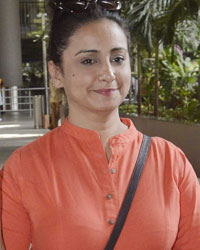 Divya Dutta at Airport