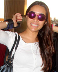 Shraddha Kapoor Snapped at International Airport along with her Mom