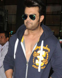 Manish Paul snapped at airport