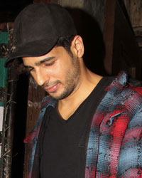 Siddharth Malhotra snapped at Pali Bhavan