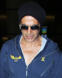 Akshay Kumar snapped at airport