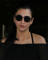 Shruti Haasan snapped at  airport