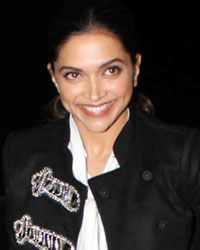 Deepika Padukone snapped at  airport