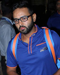 Parthiv Patel snapped at airport