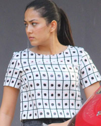 Mira Rajput snapped at Bandra