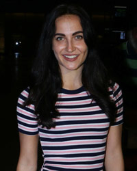 Elli Avram snapped at airport