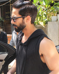 Mira Rajput and Shahid Kapoor  snapped at Kirchen Garden