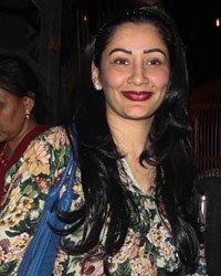 Manyata Dutt with her kids