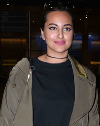 Sonakshi Sinha snapped at airport