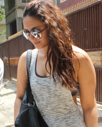 Huma Qureshi snapped after her Yoga class in Bandra