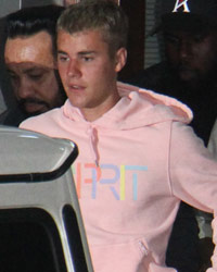 Justin Bieber napped at Mumbai airport