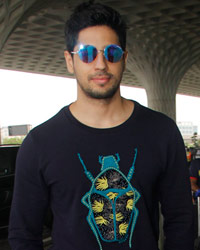 Siddharth Malhotra snapped at airport