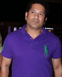 Sachin Tendulkar snapped at airport