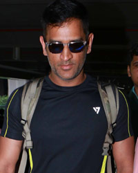 Mahendra Singh Dhoni snapped at Airport