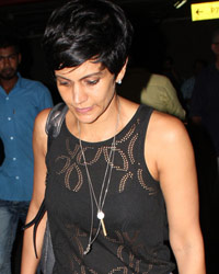 Mandira Bedi snapped a airport