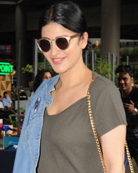 Shruti Haasan snapped at airport