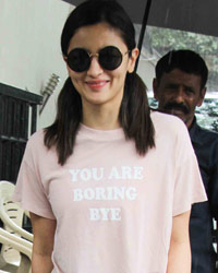 Alia Bhatt spotted at Vishesh Films, Khar