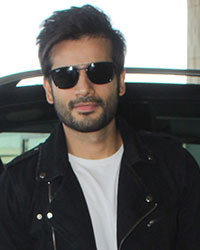 Karan Tacker