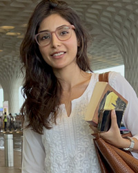 Harshita Gaur at airport