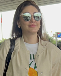 Shefali Jariwala at airport