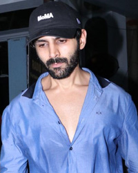 Kartik Aaryan snapped in Bandra