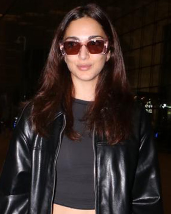 Kiara Advani snapped at the airport