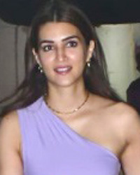 Kriti Sanon at Juhu PVR