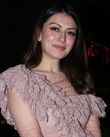 Hansika Motwani snapped in Bandra