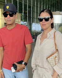 Manoj Bajpayee with wife