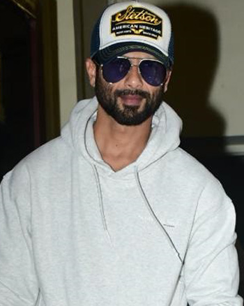 Shahid Kapoor snapped outside a dubbing studio in Bandra