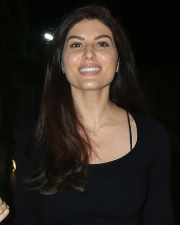 Elnaaz Norouzi snapped in Bandra