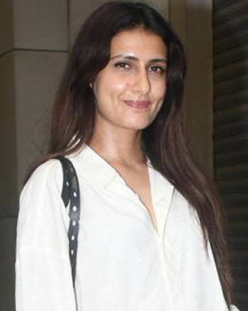 Fatima Sana Shaikh snapped outside Roy Kapur Films office in Khar