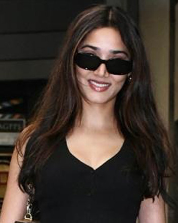 Medha Shankr snapped in Bandra