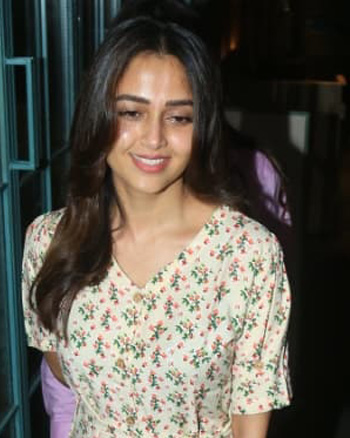 Tejasswi Prakash and Vanessa Walia snapped in Bandra