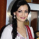 Dia Mirza Unveils Diwali Collection of Precious Jewels by Vijaysande?ep Golecha