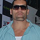 The Great Khali in Oberoi Mall to promote WWE'12 game