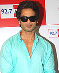 Shahid Kapoor at 92.7 Big FM's 'Safety Manao Life Banao' campaign