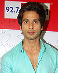 Shahid Kapoor at 92.7 Big FM's 'Safety Manao Life Banao' campaign