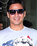 Vivek Oberoi flags off 'Cigarette Bujhao Life Banao!' campaign