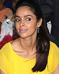 Mallika Sherawat visits Anandniketan to meet cancer patients children