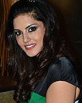 Sunny Leone promote Jism 2 in Kolkata