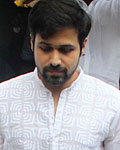 Emraan Hashmi at Mahim Dargah